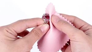 Fashion50 PCS Silver Polishing Cloth Cleaner Jewelry Cleaning Cloth Anti-Tarnish Tool Hot Sale