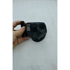 LC135 LEFT HAND HANDLE SWITCH MOTORCYCLE LH YAMAHA