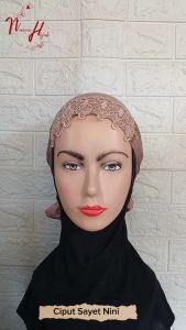 Ciput Renda Tali Ikat & Sayet Dalaman Kerudung Hijab Instan