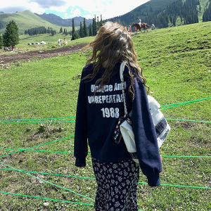 เสื้อสเวตเตอร์คอกลมหลวมๆ แขนยาวผ้าขนแกะสไตล์ย้อนยุคจากละครเรื่อง Please Answer 1988 ทรงเข้ารูป เสื้อสเวตเตอร์คอตตอน