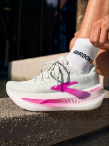 Brooks | Women Thick Bottom Cushioning Running Shoes
