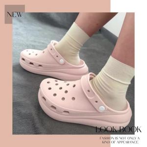 ปิดเทอมรองเท้าแช่ผู้หญิงชายหาด มีดอกรองเท้า DIY สะดวกสบายและอากาศไหลรอบ รองเท้าโฮลโลว์แผ่นน้ำหนักหนา สวมใส่ไปกับชุดปิดเทอมแล้วดูสวยงามมาก