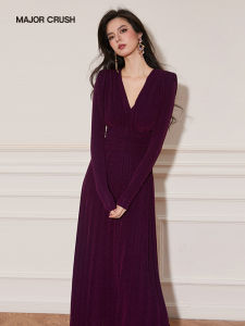 Elegant French Style Pleated V-Neck Dress Long
