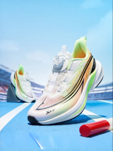 XTEP | Shock Absorbing and Abrasion Resistant Breathable Boys Running Shoes With Knob Buckle Design