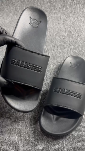 Calister Sandal Hitam Premium Material