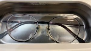 เครื่องล้างแว่น เครื่องล้างแว่นตา ที่ล้างแว่นตา สามารถล้างแว่นตา เครื่องประดับคอนแทคเลนส์ นาฬิกา ฟันปลอม เครื่องโกนหนวด เครื่องฆ่าเชื้อ เครื่องทำความสะอาดอแว่น เครื่องอัลตราโซนิก ครื่องล้างอัลตราโซนิก น้ำยาล้างแว่น Ultrasonic Cleaner