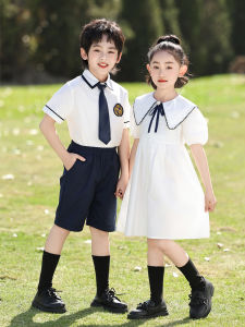 ชุดนักเรียนระดับอนุบาลและประถมศึกษา ชุดการแสดงเต้นรำและร้องเพลงดุริยางค์ ชุดถ่ายภาพสำหรับพิธีต่างๆ ชุดนักเรียนระดับมัธยมปลาย