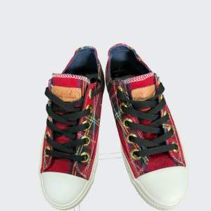 Preloved Original Arnold Palmer Red Canvas Sneakers