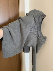 Gray V-neck Lace Cashmere Long Sleeve T-shirt Female Stylish Slim Fit Base Layer