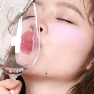 MEILINDA DREAMY BLURRY TINT (MC2084) ดรีมมี่ เบลอรี่ ทินท์ เมลินดา ลิปเนื้อซอฟท์แมทท์ ติดทน