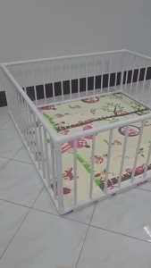 15S83 ฟรีจุกยางยึดพื้นกันเลื่อนปลอดภัยต่อลูกรัก พร้อมส่งเคอรี่จริง คอกกั้นเด็ก 155x155 cm. สูง 60cm. มุมสามทางฉากฟ้าสดใส LimitedEdition ที่เดียว