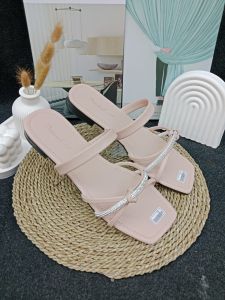 New Sandal Wanita Teplek Flatshoes Terbaru Kekinian Fashion Viral