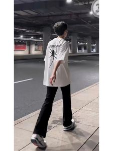 กางเกงยีนส์ทรงตรงเอวกลางทรงสลิมฟิตสำหรับผู้ชาย สไตล์อเมริกัน กางเกงขายาวสีดำ ทรงขาบานเล็ก แบรนด์ Cleanfit แฟชั่นฤดูร้อน