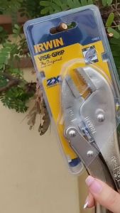 Irwin คีมล็อคปากตรง ที่ล็อค 10 นิ้ว คีมล็อค Vise-Grip ง่าย ๆ คีมล็อก รุ่น 10R (Straight Jaw Locking Plier)