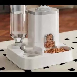 Automatic Cat & Dog Water Dispenser with Integrated Food Basin No Batteries NeededAutomatic Pet Feeder One-Piece Design