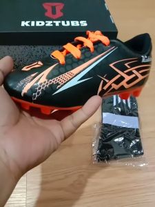 KIDZTUBS Sepatu Sepak Bola Anak Laki LakI Size 28 29 30 31 32 33 34 35 36 37 KDZ1540112724