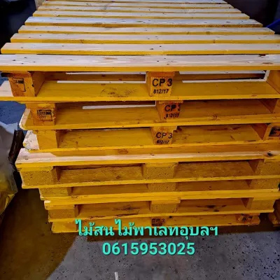 พาเลทไม้สนมือสองสภาพ 95%+++ ขนาด 114×114×13 ซม.ใช้สำหรับวางของหรือรองที่นอน งานDIY