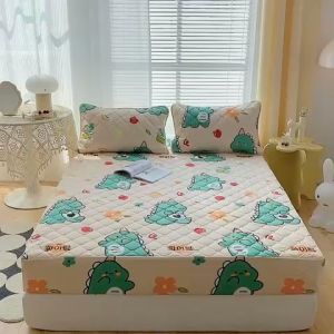 100% Waterproof Mattress Cover Quilted Cotton Mattress Pad Fitted Bed Sheet Mattress Protector Garterized Design Bed Cover