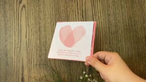 Thiệp Valentine SDstationery Tình Yêu Cho Ta thông điệp tình yêu ý nghĩa minh họa màu nước vuông 12x12 cm