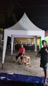 TENDA BAZAR 2 x 2 & 3 x 3 MODEL SARNAFIL TENDA KRUCUT TENDA BAZAR TENDA KRUCUT POLOS TENDA KERUCUT TENDA MODEL SARNAFIL BAHAN POLYESTER ANTI PANAS ANTI HUJAN ANTI AIR TENDA KERUCUT YANG MODEL CARNAFIL BAHAN POLYESTER TERIMA KASIH BUAT BAZAR COCOK