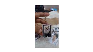 GANTUNGAN KUNCI FOTO DAN LAGU CUSTOM AKRILIK SOVENIR KEYCHAIN KPOP SPOTIFY POLOROID
