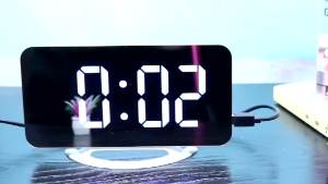 Digital Alarm Clocks LED Electronic Clock Desk/ Wall Clocks for Bedroom Living Room Office Large Display Mirror Surface Niditon