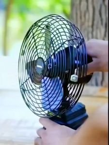 พัดลมชาร์จแบต 8นิ้ว พัดลมแบตบล็อก พัดลมแบตเตอรี่ไร้สาย 48V พัดลมไร้สายขนาดเล็กกลางแจ้ง พัดลมรุ่นใหม่มีใบพัดลมโลหะที่มีปริมาณลมมาก