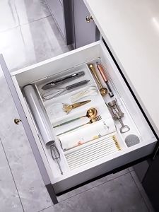 Expandable Cutlery Holder: A Guide to Drawer Organization