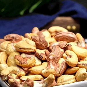 เม็ดมะม่วงหิมพานต์อบ พร้อมทาน สําหรับคนรักสุขภาพ 1กิโล ไม่โรยเกลือ เกรด จัมโบ้ผลิตใหม่ ขนาด 1000 กรัม พร้อมส่ง