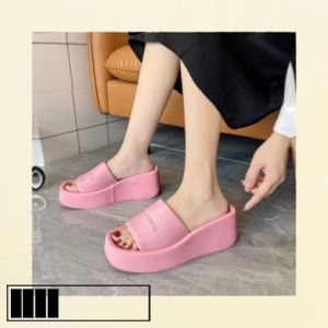 LHFriday Sale 🔥 รองเท้าแตะผญ เสริมส้น รองเท้าแฟชั่นสุดฮิต สีสวยดีเทล ปุ่มนวด เท้าเรียบ แม้ว่ายูนไว้ คุณค่าให้ด้วย การจัดส่งที่ได้ที่สุด แม๊🎊