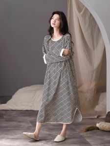 MiiOW | ชุดนอนผู้หญิงแขนยาวหลวมๆ ผ้าฝ้ายแท้ ชุดนอนฤดูใบไม้ผลิฤดูใบไม้ร่วงฤดูหนาว ชุดนอนผู้หญิงสไตล์เกาหลี ลายทาง แขนยาว กระโปรงยาวปานกลาง