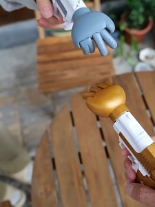 Sung Đoán Đồ Chơi Vô Tri Bàn Tay Phiên Bản Mới 2024