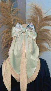 Pita Cantik Kerudung Muslim Wanita Model Terbaru Mewah Motif Bunga dengan Peniti Bros Ricis - Jilbab Mutiara