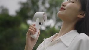 Electrolux Portable Rechargeable Handheld Fan Mini Jet Fan Five-Speed Settings Adjustable Turbo Fan with Lanyard 15Hrs Long Battery Life Digital Display For Commuting to Work and Outdoor Sports Type-C Charging Interface.Two-year warranty