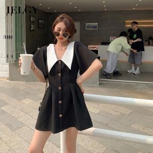 IELGY womens retro versatile hepburn style big v-neck black dress thin