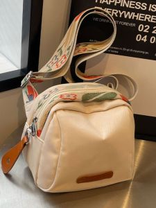 Waterproof Nylon Crossbody Bag Large Capacity Ladies Shoulder Bag Commuter Bag Casual Design 2026 New Style Womens Bag