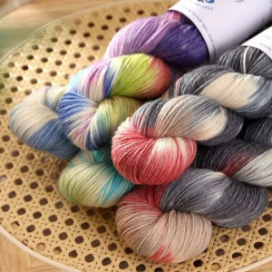 1Pc 100g/roll Merino Wool Yarn Handmade Dyed Wool Yarn Soft Sweater Scarf Hat Woven Rainbow Baby Yarn 270M