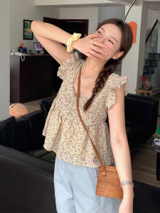 French Style Floral Square Collar Flying Sleeve Shirt Womens Summer Stylish Ruched Youthful-Looking Loose Sleeveless Short Chiffon Tops