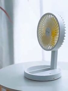 พัดลม พัดลมตั้งโต๊ะ 180องศา พับยืดหดได้ น้ำหนักเบาพกพาสะดวก วัสดุแข็งแรง พัดลมมินิ คละสี พัดลมไอน้ํา