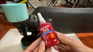 Keo khóa ren henkel loctite 243 độ cứng trung bình màu xanh dương dung tích 50ml