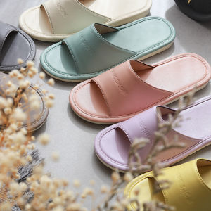 รองเท้าแตะหนังใส่ช่วงฤดูร้อนสำหรับผู้หญิงรองเท้าแตะผ้าลินินพื้นนิ่มเรียบง่ายกันลื่นใส่ในบ้านใส่ในห้องสำหรับคู่รักใส่ได้ทั้งสี่ฤดูใส่อยู่บ้านสำหรับผู้ชาย