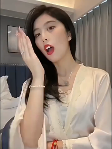 [Teeth whitening toothpaste] V34 purple toothpaste colour corrector Teeth whitening enzyme Remove yellow teeth tartar whiten teeth and remove bad breath