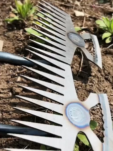 Garden weeder 11 teeth thickened manganese steel dual purpose weeding tool gardening rake