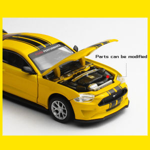 โมเดลเหล็กหล่ออัลลอย Ford Mustang Collector Edition พร้อมชุดอุปกรณ์ตกแต่งรถยนต์และอะไหล่ที่เปลี่ยนแปลง
