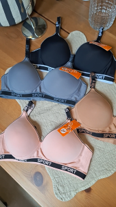 ชุดชั้นในไม่มีโครง สายทอสกรีน sport ใส่สวยใส่สบาย ผ้าเย็นรื่นยืดหยุ่นได้ดีจ้า สวมใส่สบายมะตะขอหลัง