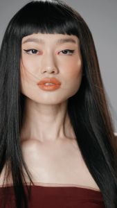 Mooi Kerasilk Hair Treatment โมอิ เคราซิลค์ เคราติน แฮร์ ทรีทเมนท์เชื่อมแกนเส้นผม ฟื้นฟูผมเสียเร่งด่วน มีส่วนผสมของคาเวียร์และซิลค์โปรตีน