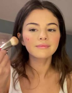 Rare Beauty | Rare Beauty Soft Pinch Liquid Blush Silky and Glide On Smoothly Long Lasting Plump Makeup Mistake-proof Seamless Encourage Lucky