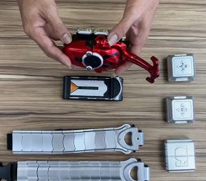 LM Brand Kamen Rider Kabuto Henshin Driver CSM Belt Dark Kabuto Zecter Ver.1.5 Legend Belt CSM Series KO Version