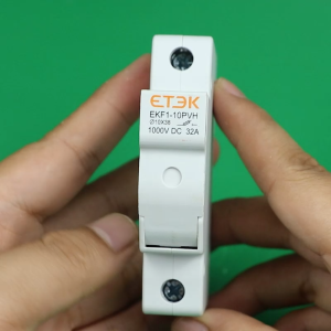 ETEK DC ผู้ถือฟิวส์พลังงานแสงอาทิตย์ 1000V / 1500V 1P / 2P 32A DIN Rail เชื่อมต่อฐาน PV ฟิวส์ระบบ GPV 10x38mm / 10x85mm EKF1