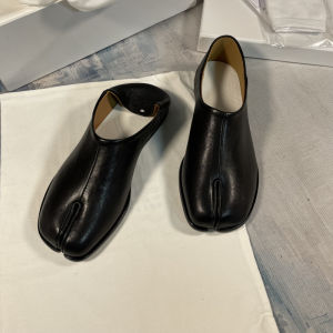 Ninja Deep Mouth Tabi Toe Separating Flat Bottom Genuine Leather Womens Single Shoes Pig Hoof Horse Hoof Shoe Daily Wear